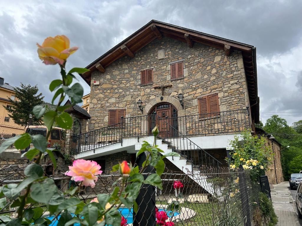 Can Florido - L'Amfitriona Sort Bagian luar foto